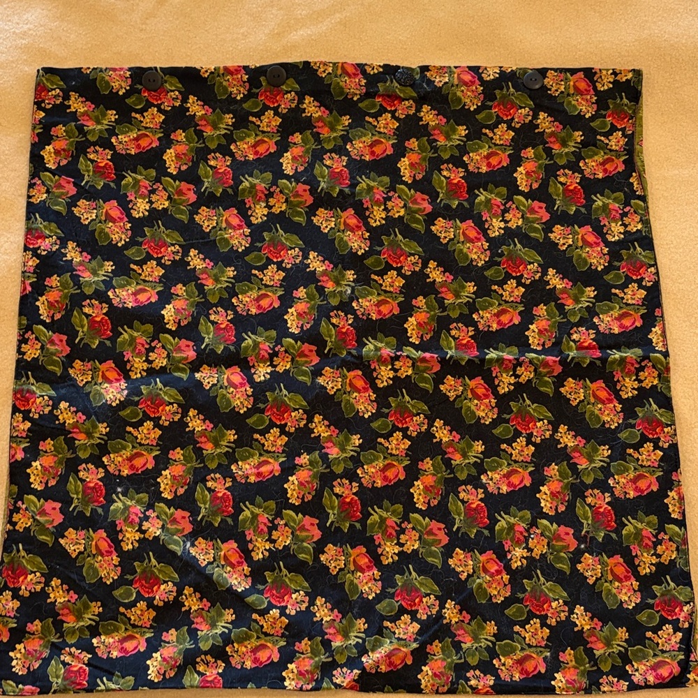 April Cornell Large Square Pillow Cover Black with Floral Design Vintage - Picture 4 of 7